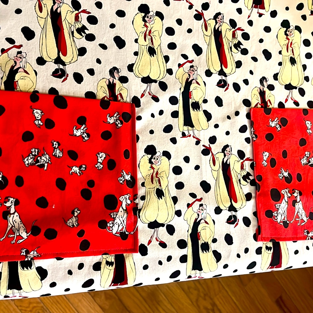 CRUELLA DE VILLE RETRO APRON